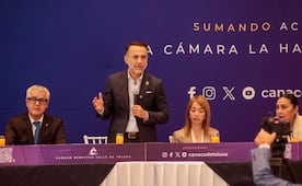 Fernando Flores presenta estrategia de digitalización y mejora regulatoria de Metepec ante CANACO