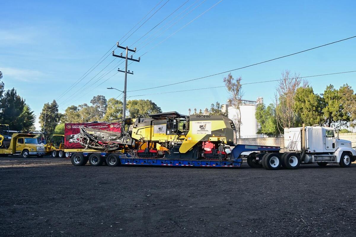Entran en Operación 5 Máquinas Clave para la Pavimentación de Calles en el Valle de México