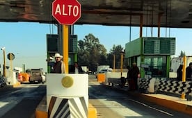 ¡Paso libre en caseta El Dorado! Protestan vecinos de Mina México por obra en acceso a su comunidad 