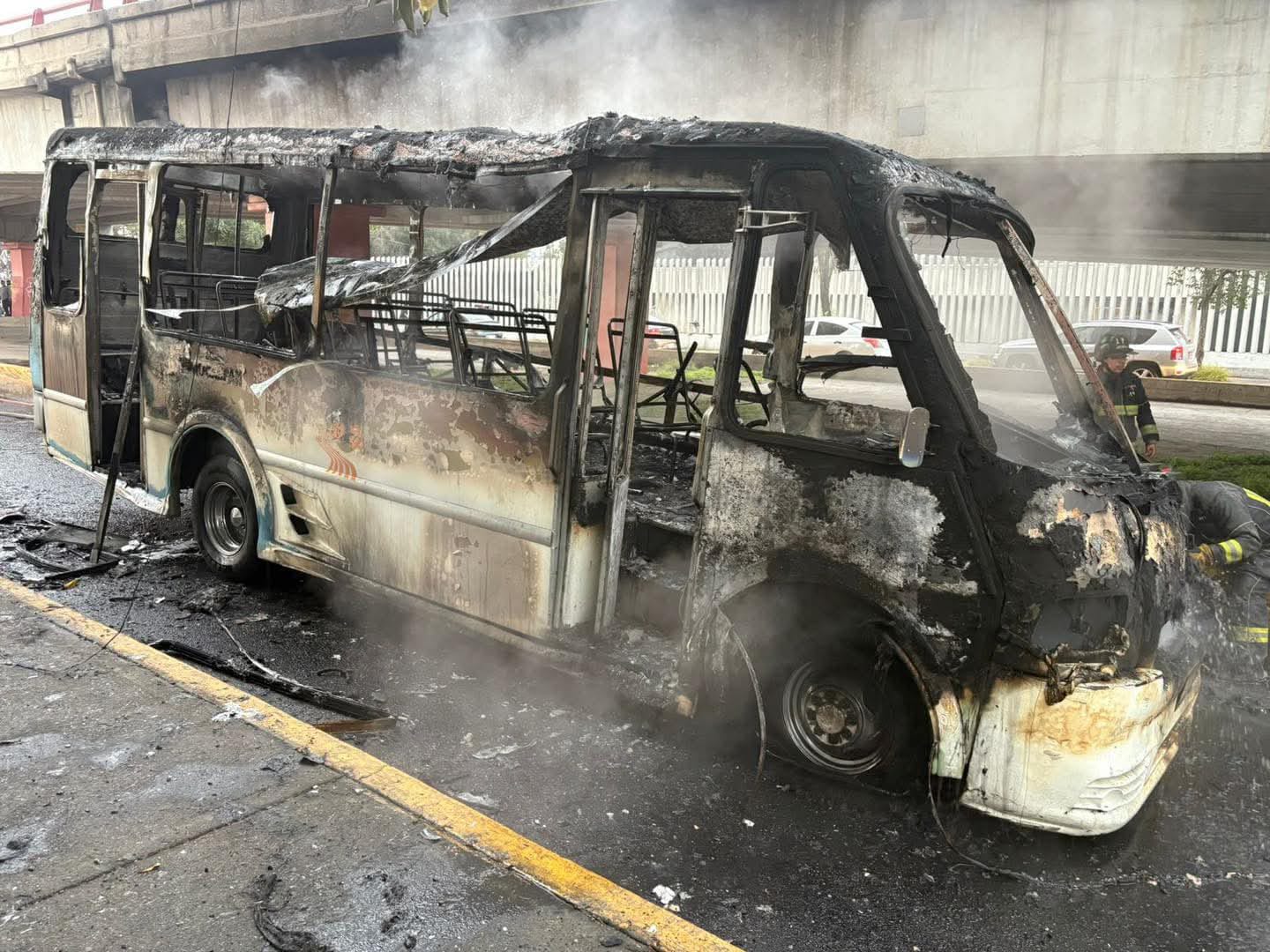 La zona permaneció parcialmente cerrada mientras se desarrollaban las labores de control. Foto: especial