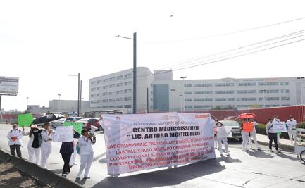 Justicia Laboral: Trabajadores de salud bloquean Paseo Tollocan para denunciar falta de pagos