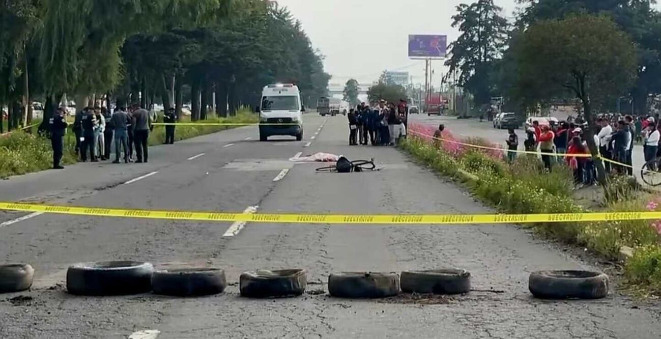 Un joven perdió la vida la tarde de este domingo al ser atropellado sobre la carretera Toluca-Palmillas en el municipio de Toluca