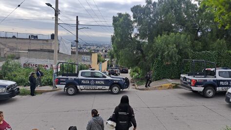 Hallan cuerpo de hombre maniatado en Ecatepec