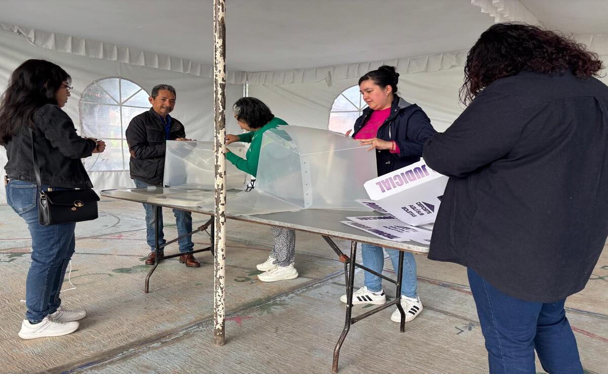 En Metepec, hasta el momento se reporta sin incidentes la instalación de casillas / Foto Miguel García