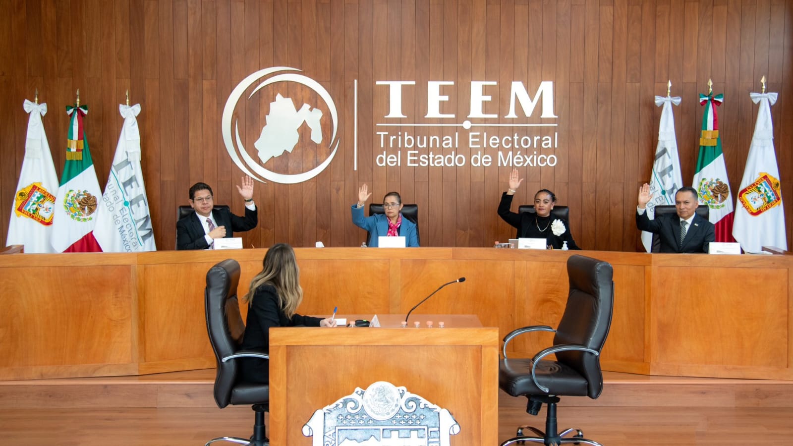 El TEEM determinó amonestar públicamente a cinco partidos políticos y cinco candidatos independientes. Foto Especial
