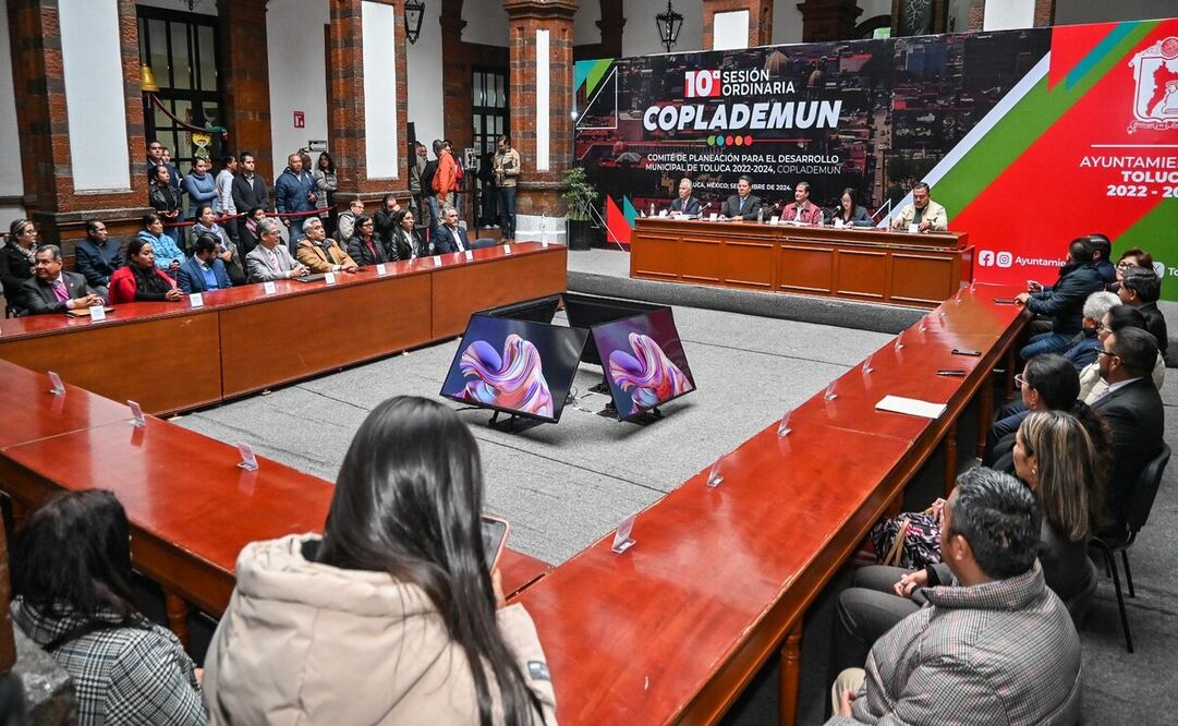 En la sesión del Comité de Planeación para el Desarrollo Municipal (COPLADEMUN) 2022-2024, el alcalde Juan Maccise destacó la importancia de esta estrategia. Foto: Ayuntamiento de Toluca