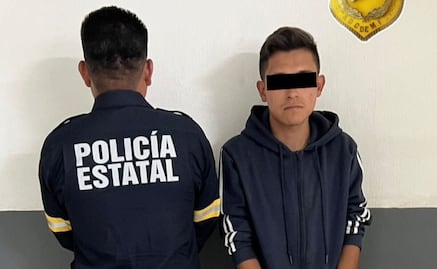 Detienen en Naucalpan a joven con 30 bolsas de marihuana, fue sorprendido fumando en la calle