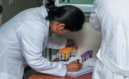 IMSS-Bienestar acerca análisis clínicos a comunidades del Edomex