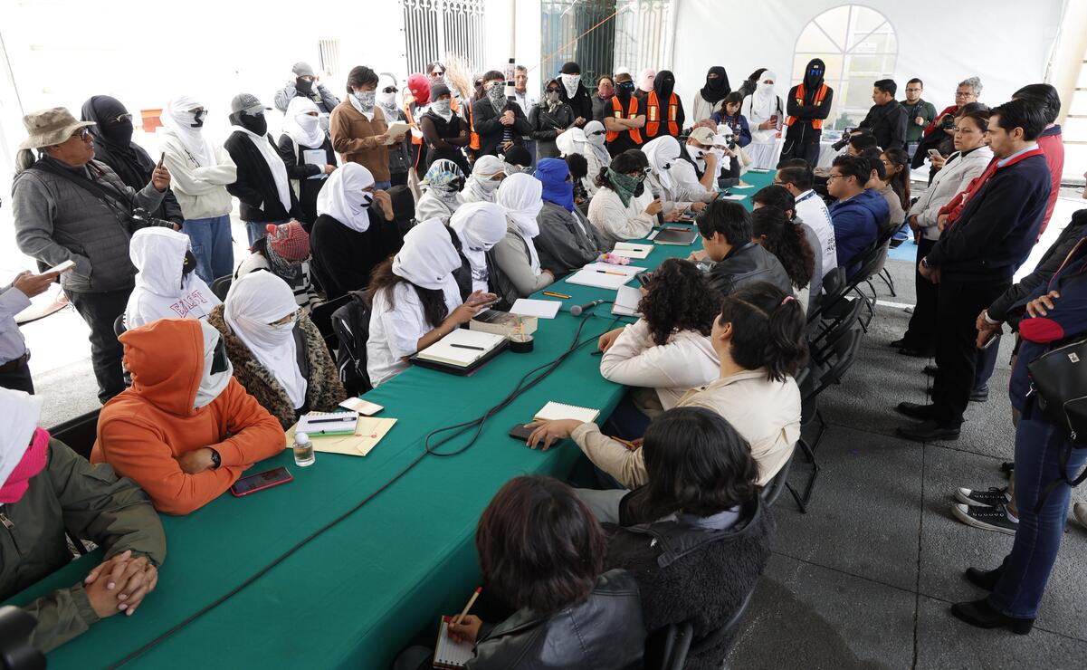 Tensión en la UAEMéx: Cuarta mesa de diálogo entre estudiantes y Rectoría inicia con fricción