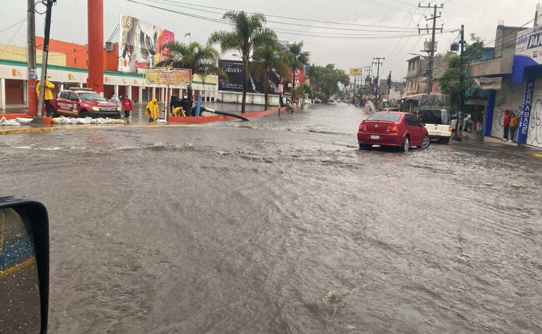 Lunes de emergencia: Así respondieron los municipios del Valle de Toluca a las inundaciones que afectaron sus principales vialidades. Foto: Especial