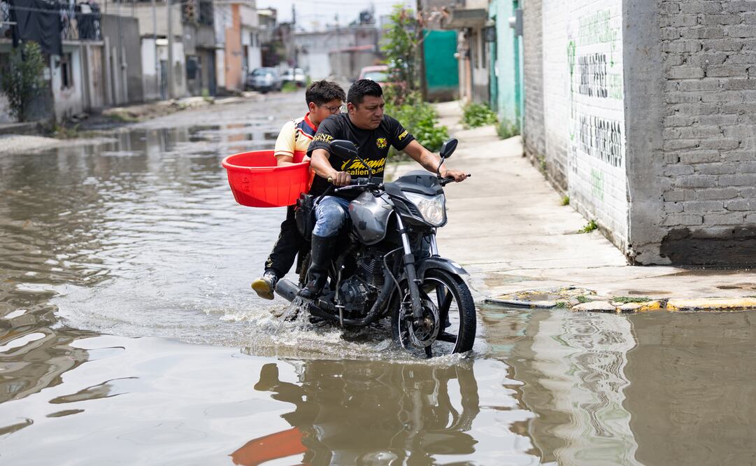 Entre las zonas más vulnerables están los caminos entre Chalco y Valle
de Chalco, las unidades Rancho Nuevo y la zona de Volcanes. Foto: Hugo Salvador / El Universal