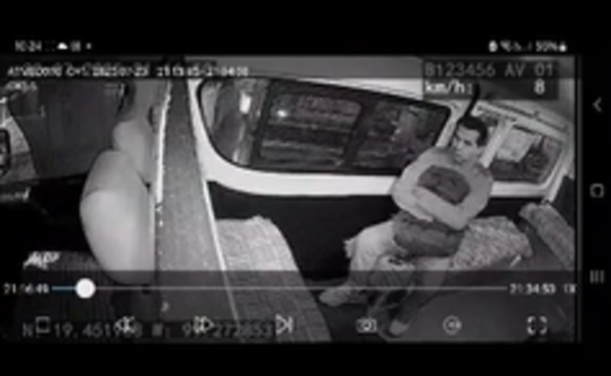 El conductor aceleró para evitar el atraco / Foto: Especial