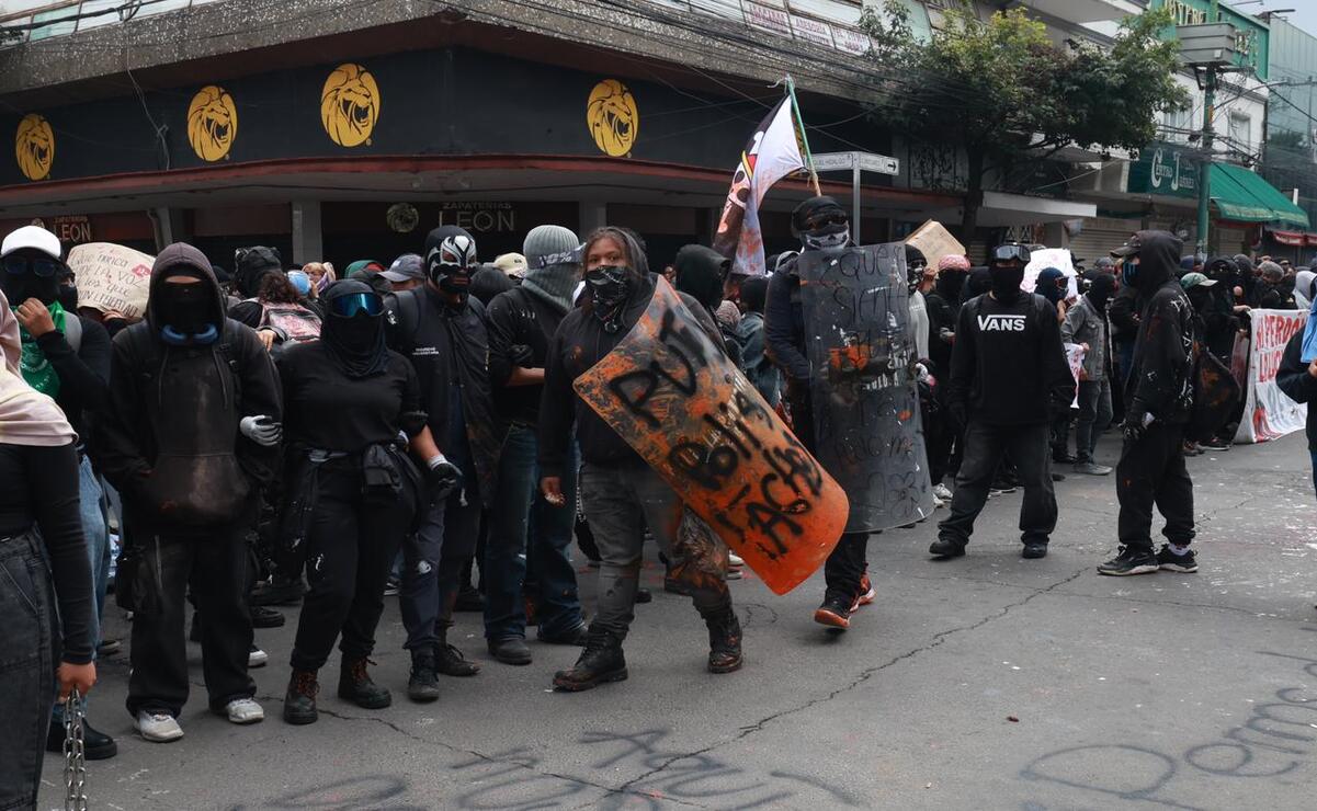 El objetivo del operativo era proteger a la ciudadanía de un grupo de manifestantes encapuchados que generó caos y violencia / Foto Alejandro Vargas