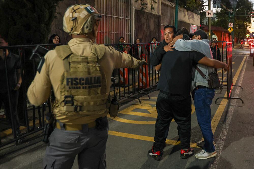 Los detenidos aseguraron que los agentes ejercieron el uso excesivo de la fuerza pública. Foto Arturo Hernández