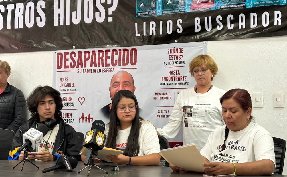 Integrantes de 14 familias de municipios como Cuautitlán Izcalli y Tultitlán se unen para visibilizar la falta de respuestas oficiales. Foto Arturo Contreras / El Universal