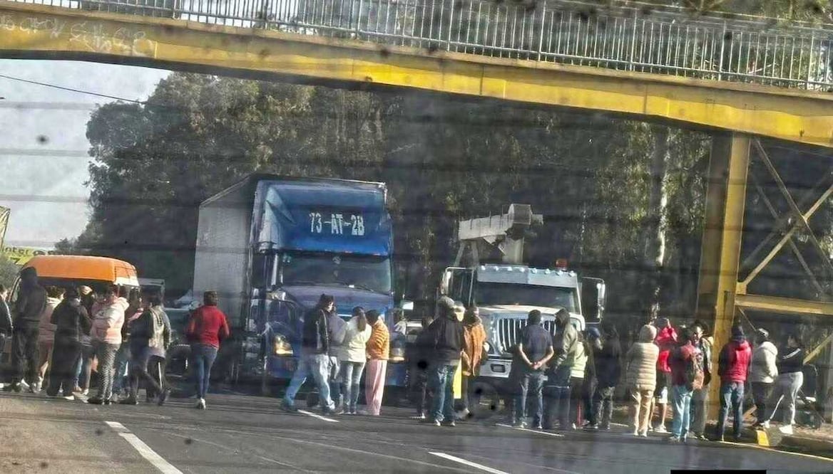 La situación impacta a varias colonias de esta zona de Los Reyes La Paz, comentaron los inconformes. Foto: especial
