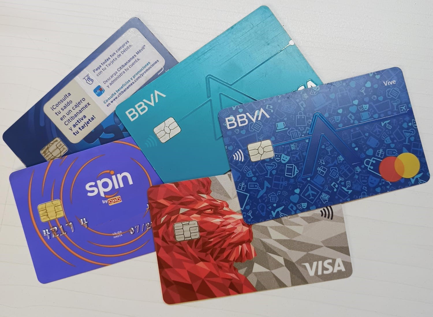 Algunos instituciones bancarias ofrecen meses sin intereses. Foto Especial