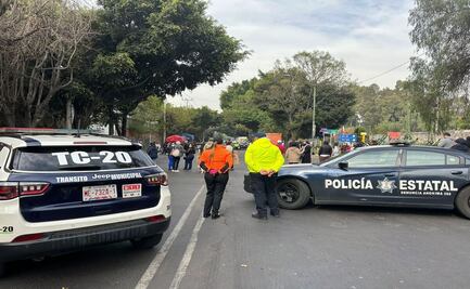 Vecinos de Tlalnepantla bloquean límite con CDMX por falta de agua