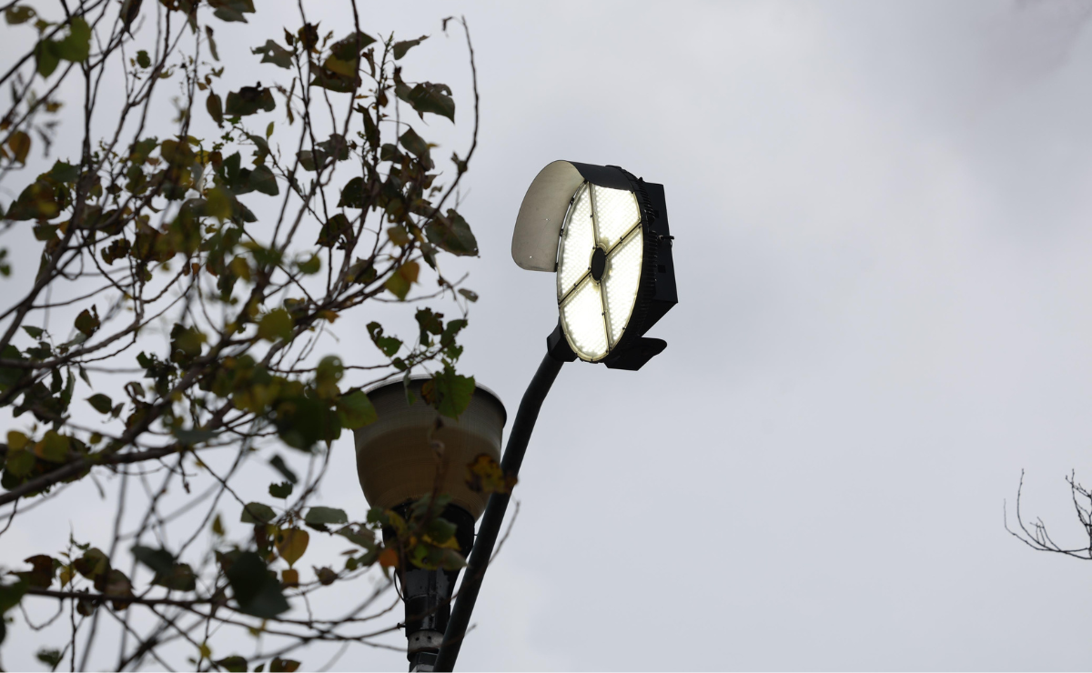 ¡25,000 lámparas inteligentes iluminan nuestra ciudad para tu seguridad! Foto: Alejandro Vargas