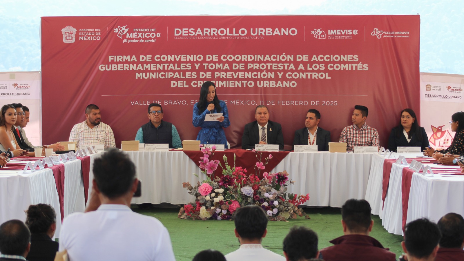Se llevó a cabo la firma de diversos acuerdos con autoridades de Valle de Bravo, Donato Guerra, Amanalco, Ixtapan del Oro, Otzoloapan, Santo Tomás, Villa de Allende, Zacazonapan, Amatepec, Luvianos, San Simón de Guerrero, Tejupilco, Temascaltepec y Tlatlaya. Foto Especial