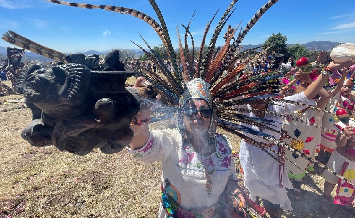 La ceremonia tradicional otomí fue encabezada por la Abuela del Fuego, quien ha presidido este ritual durante los últimos 31 años. Foto: Michelle Sánchez