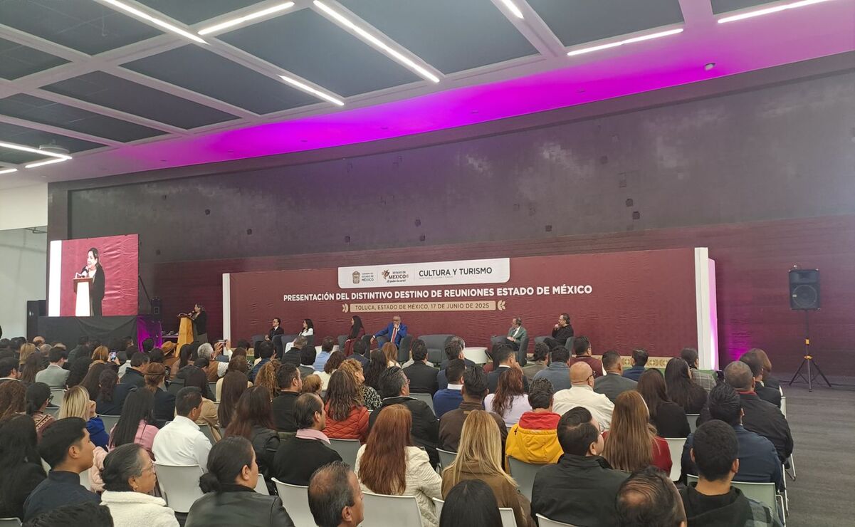 La Secretaría de Cultura y Turismo, Nelly Minerva Carrasco Godínez, anunció la creación del distintivo “Destino de Reuniones”. Foto: Aura Moreno / El Universal Estado de México