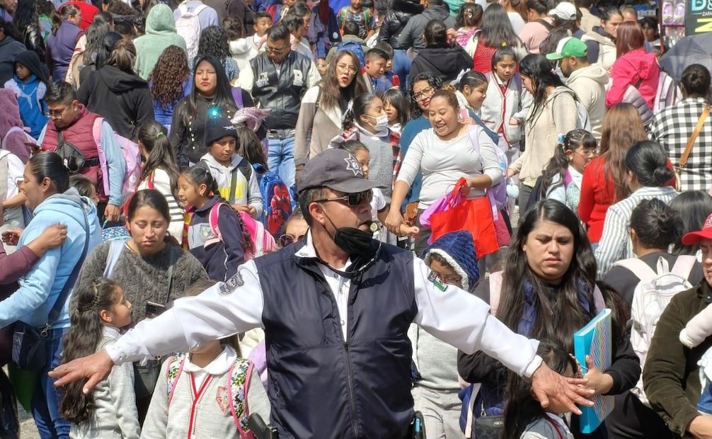 Los Centros de Mando de Huixquilucan mantendrán un monitoreo 24/7 para detectar cualquier anomalía o cuello de botella en las vialidades principales. Foto Especial