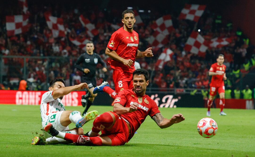 ¡Victoria en casa! Los locales inician el Apertura 2025 con una contundente goleada 3-1. Foto: Arturo Hernández