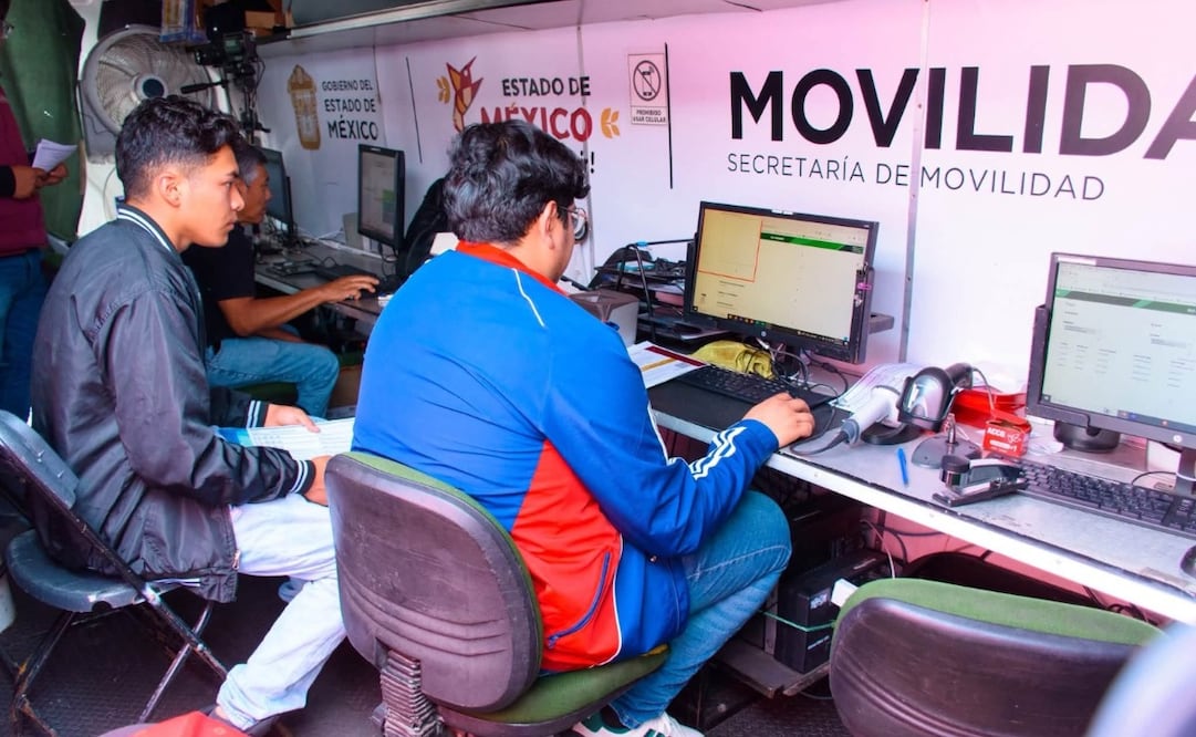 Las Caravanas por la Justicia Social acercan el trámite de la licencia de conducir a los 125 municipios mexiquenses. Foto Especial