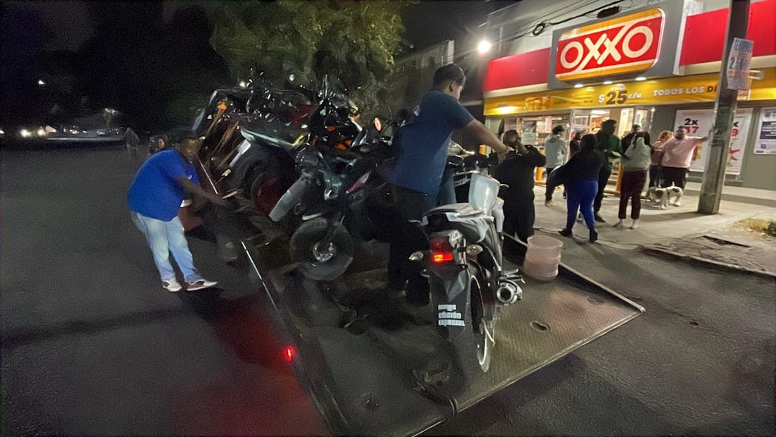 Elementos de la Policía Municipal y la Marina intensificaron el operativo "Moto Segura", logrando la recuperación de 18 vehículos con reporte de robo en menos de un mes. Foto Especial