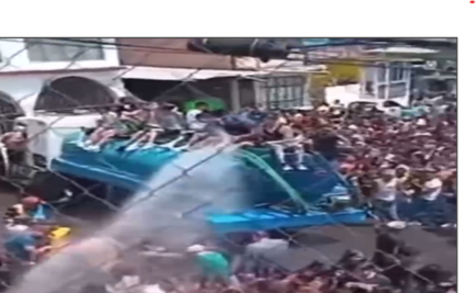 VIDEO: Baño de agua en Sábado de Gloria desata polémica por crisis hídrica en Tlalmanalco
