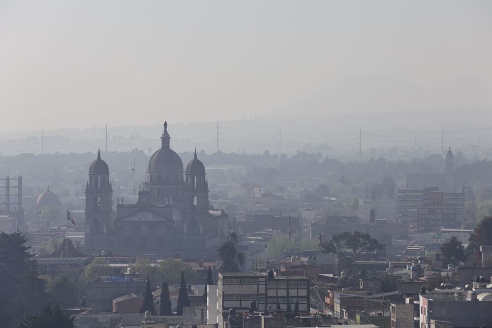 La contaminación ambiental puede provocar enfermedades respiratorias y de la piel. Foto Jorge Alvarado
