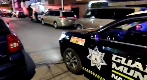 Asesinan a tiros a mujer de 32 años dentro de su casa en Naucalpan