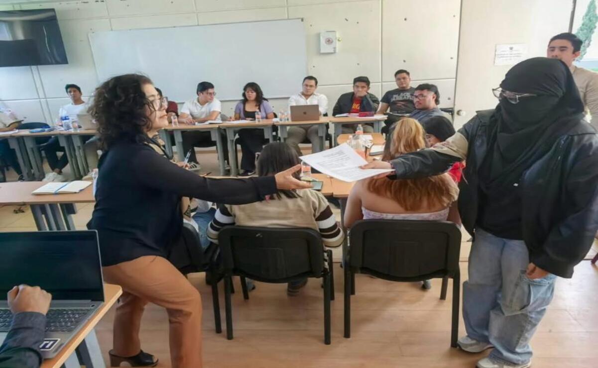 La Rectora de la UAEMéx indicó que los jóvenes entregaron los pliegos petitorios de cada comunidad estudiantil tras el levantamiento del paro. Foto: Especial
