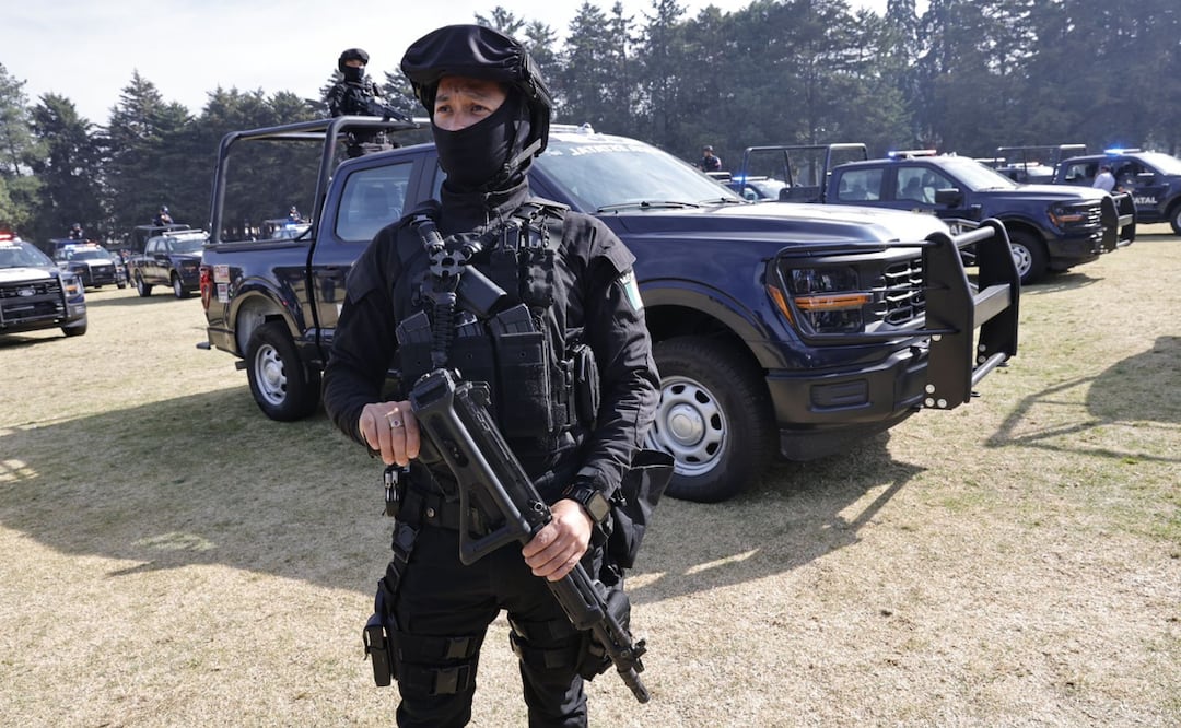 El Gobierno del Estado de México adjudicó el arrendamiento de 2,384 vehículos, patrullas y ambulancias. Foto: Jorge Alvarado