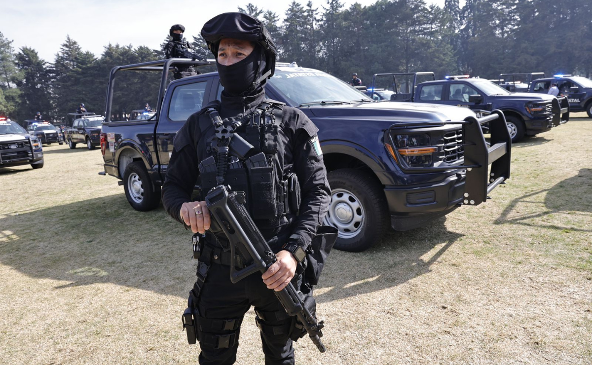 Adjudican contrato millonario a cinco empresas para arrendamiento de vehículos en Edomex