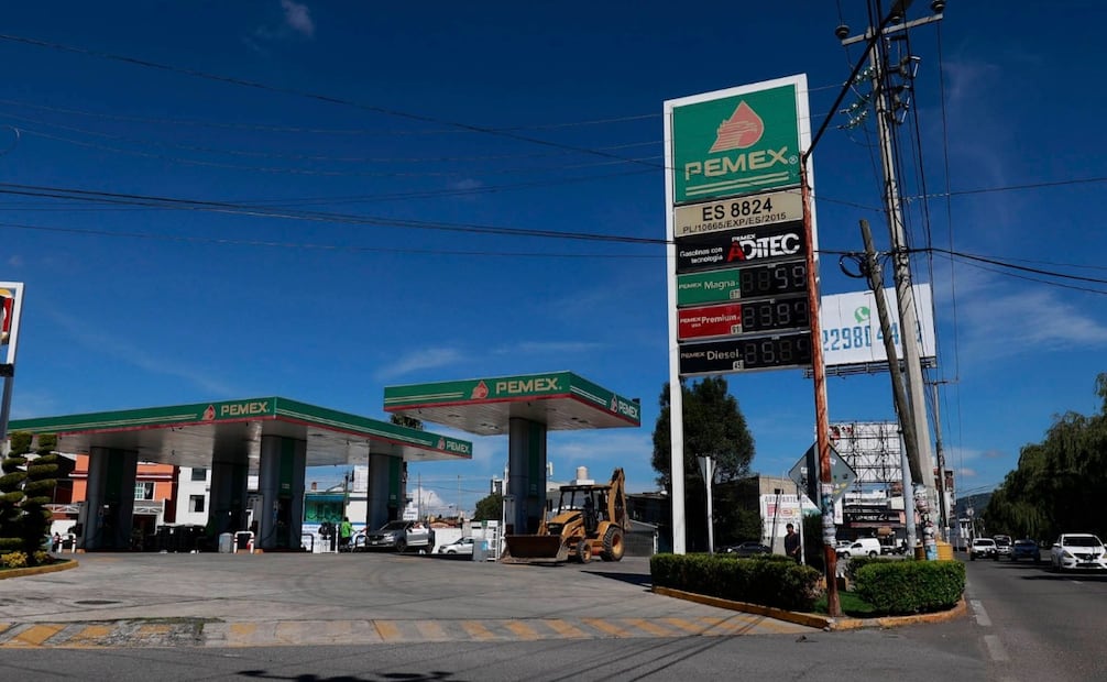 El diésel, motor del sector productivo, ya se comercializa por arriba de los 30 pesos en diversas estaciones de servicio de la entidad. Foto Alejandro Vargas / El Universal