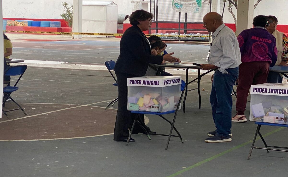 Invitó a los mexiquenses a votar / Foto Emilio Fernández