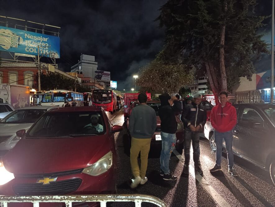 Bloqueo en las inmediaciones de la Terminal de Toluca. Foto Especial