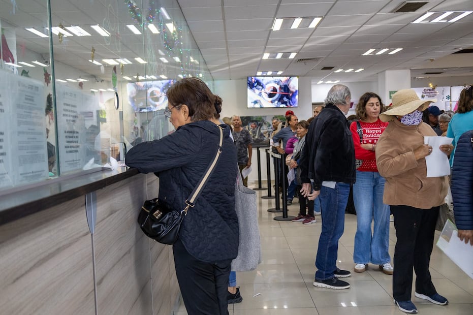 Personas adultas mayores, madres solteras y grupos vulnerables recibirán un descuento especial del 34% en su pago anual. Foto Especial