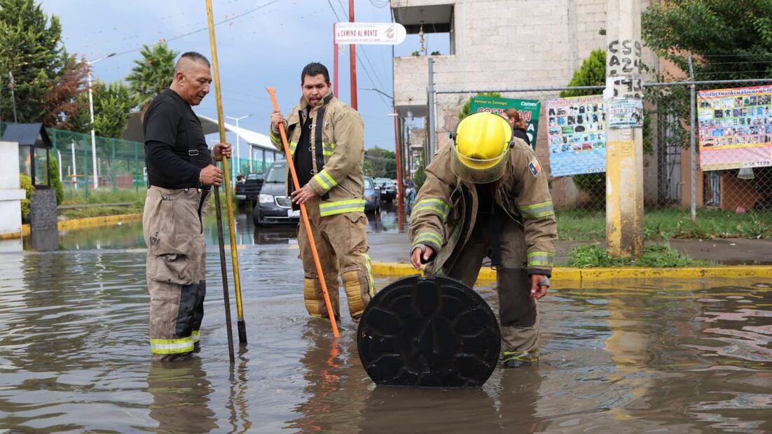 La lluvia del 31 de julio provocó encharcamientos en diversas vialidades de Chicoloapan. Foto especial