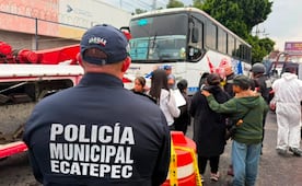 Camión arrastra 300 metros a mototaxi en Ecatepec; gobierno anuncia operativos severos