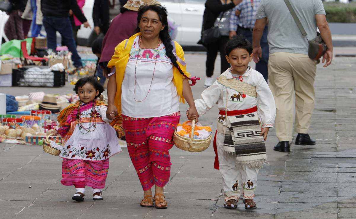 La gente acostumbra vestir a los niños de campesinos para conmemorar el Jueves de Corpus o "Día de las mulas". Foto: Arturo Hernández/ El Universal Estado de México