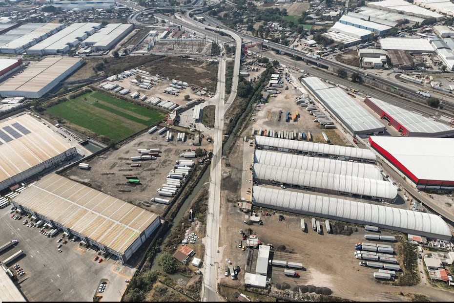 Los trabajos incluyeron el uso de concreto hidráulico y obras de mitigación pluvial para garantizar la durabilidad de la vía. Foto Especial