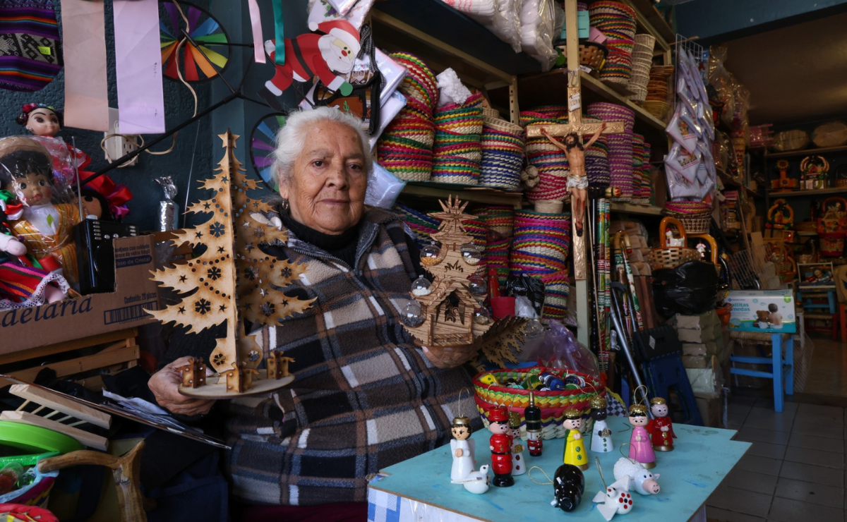Rosa María Fernández, es una artesana con más de 50 años de experiencia Foto: Arturo Hernández