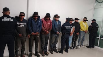 Desmantelan megabodega de tráileres robados en Tecámac; hay 8 detenidos