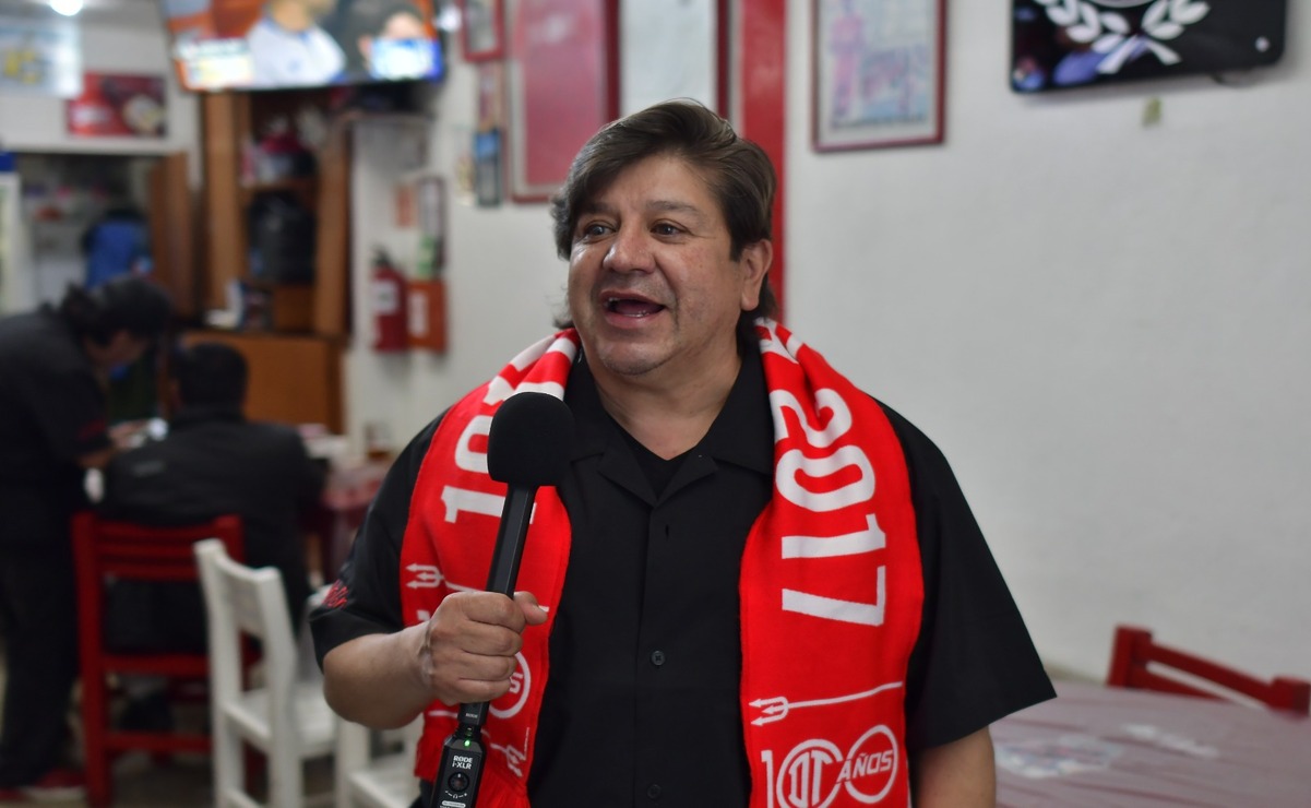 Omar Rodríguez Pastrana mejor conocido como “Omi Wan”, socio de dicho establecimiento / Foto Arturo Hernández