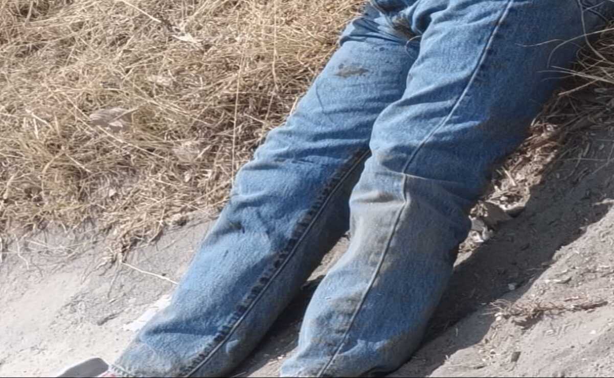 El cuerpo del hombre fue localizado sobre uno de los caminos de terracería en el Camino viejo a San Miguel Totocuitlapilco en San Bartolomé Tlaltelulco. Foto: Especial