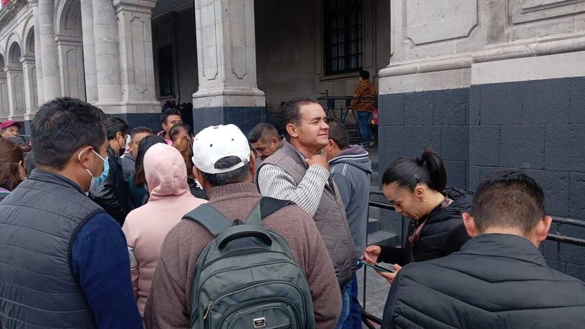 Se manifiestan padres de familia de Lerma.