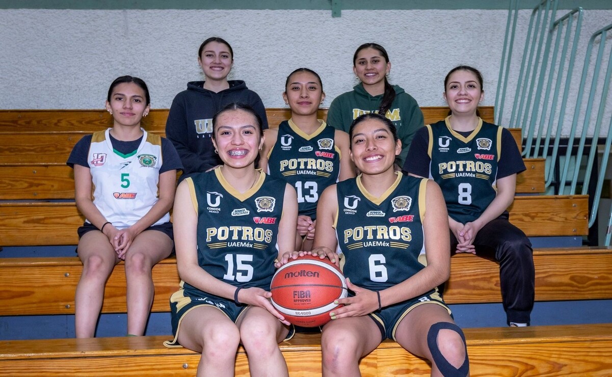 Las integrantes del equipo femenil de básquetbol de la UAEMéx son ejemplo de dedicación y perseverancia. Foto: Especial